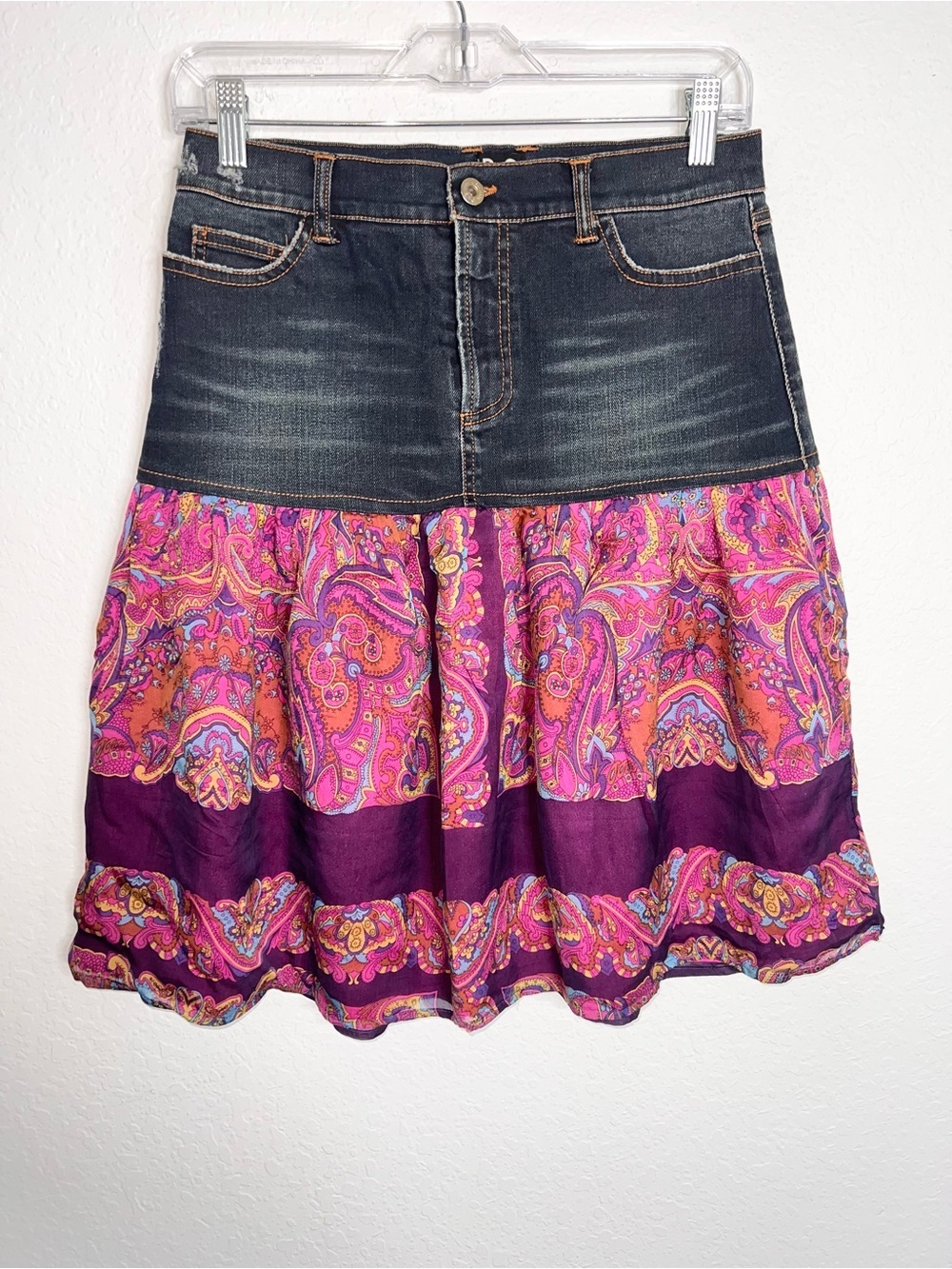 Dolce & Gabbana Vintage Denim Skirt With Women’s Size 28 Paisley Silk O